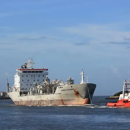 Ti Laura Praia Apartment